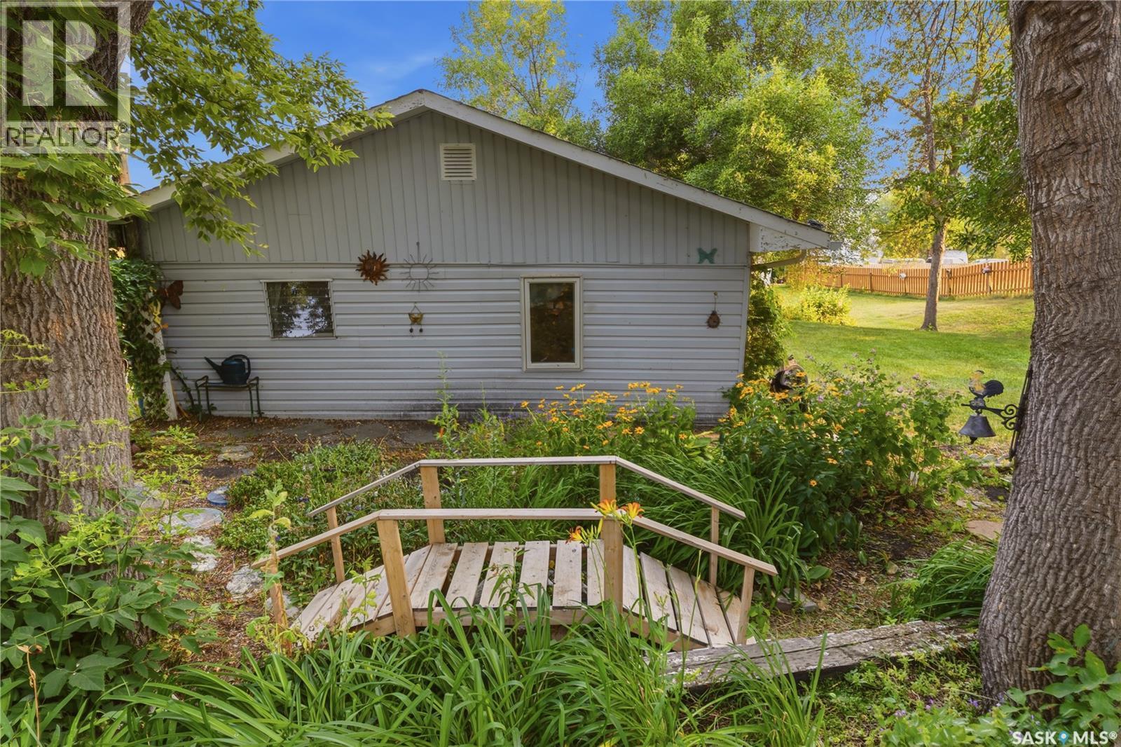 300-306 Perch Crescent, Last Mountain Lake, SK - Outdoor With Exterior