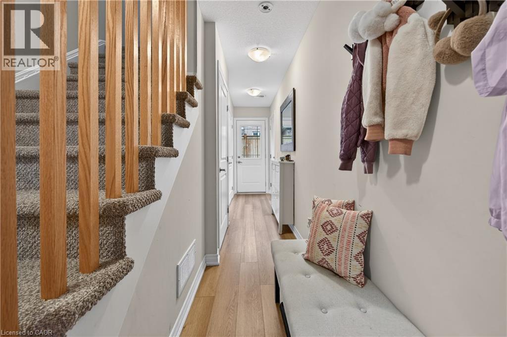 19 Picardy Drive Unit# 13, Hamilton, ON - Indoor