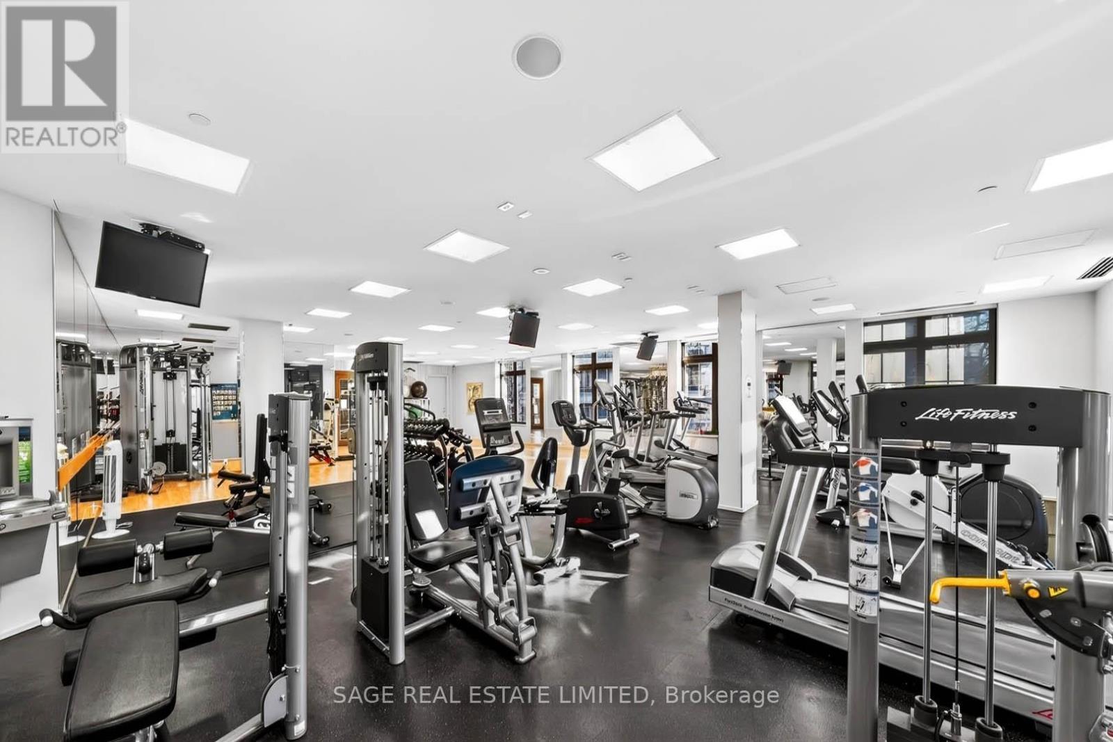 1214 - 78 Harrison Garden Boulevard, Toronto, ON - Indoor Photo Showing Gym Room