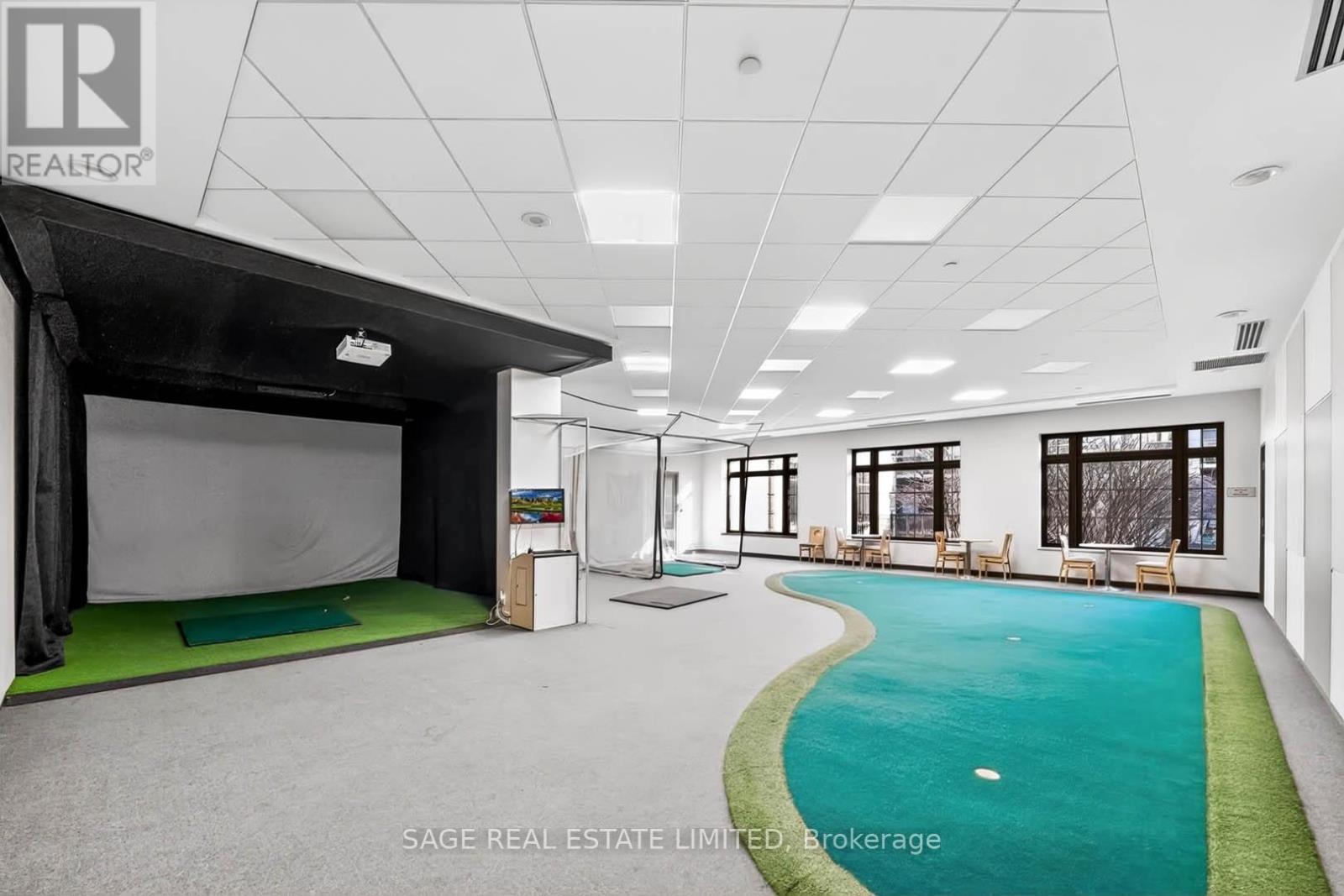 1214 - 78 Harrison Garden Boulevard, Toronto, ON - Indoor Photo Showing Other Room With In Ground Pool