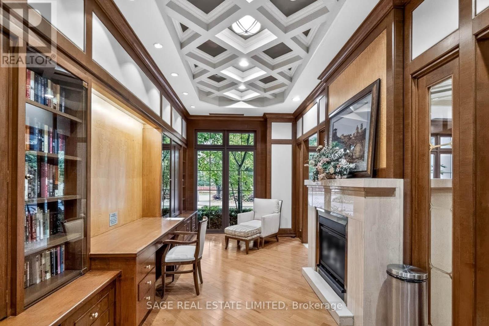 1214 - 78 Harrison Garden Boulevard, Toronto, ON - Indoor Photo Showing Other Room With Fireplace