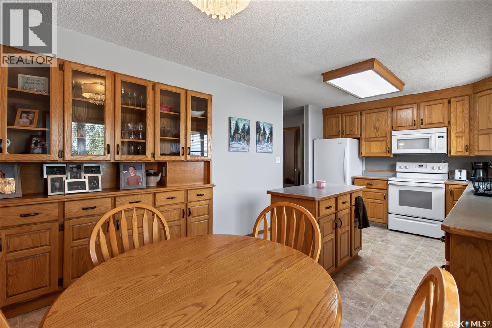 Englefeld Acreage, St. Peter Rm No. 369, SK - Indoor