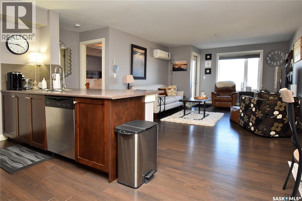 308 306 Petterson Drive, Estevan, SK - Indoor