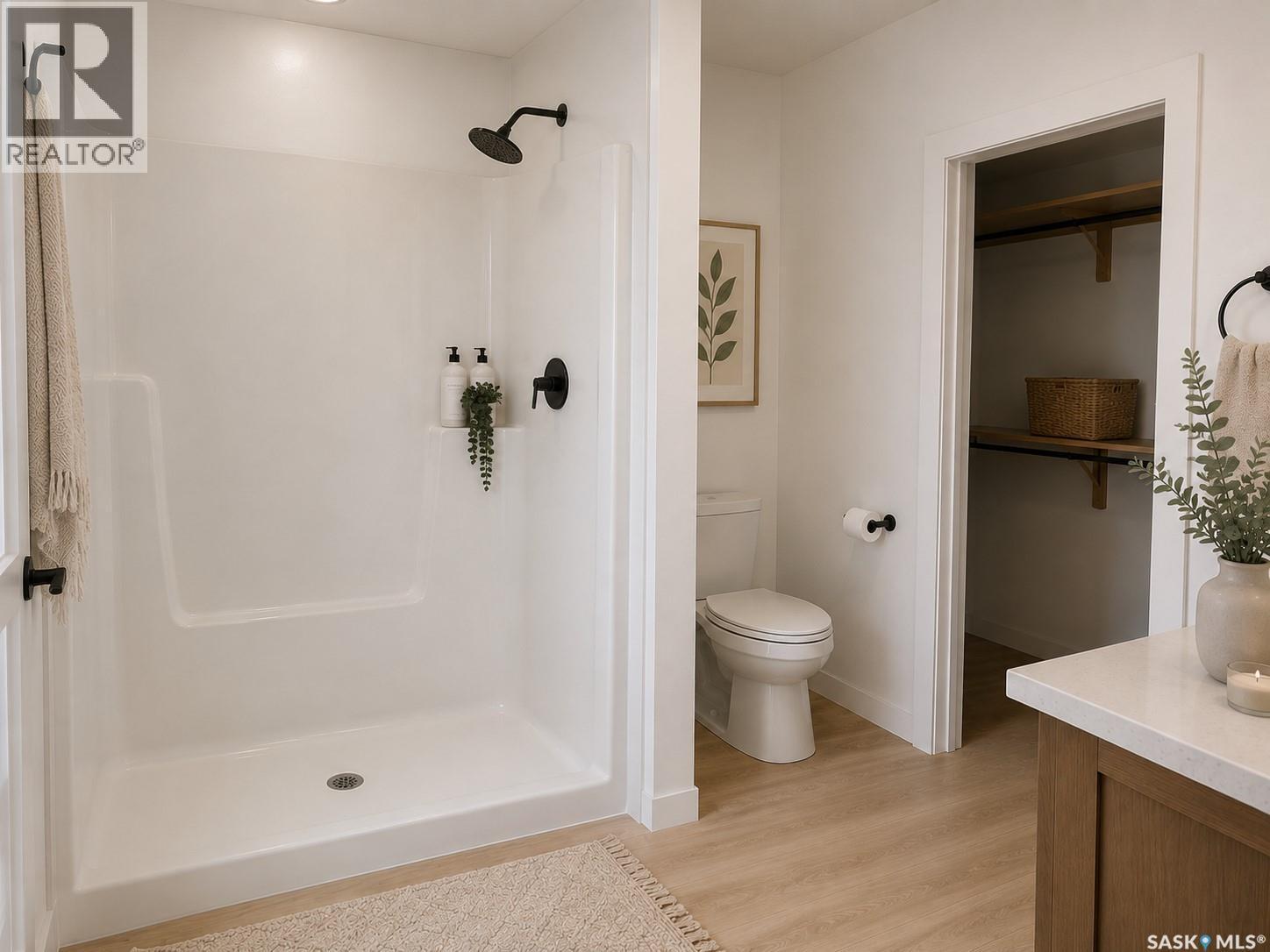 310 Nazarali Avenue, Saskatoon, SK - Indoor Photo Showing Bathroom