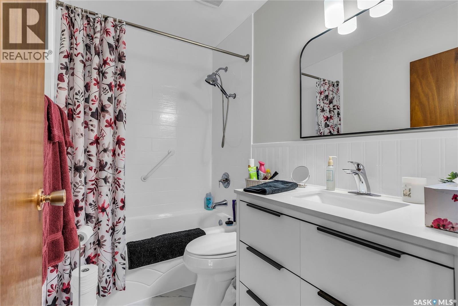 604 King Street, Imperial, SK - Indoor Photo Showing Bathroom