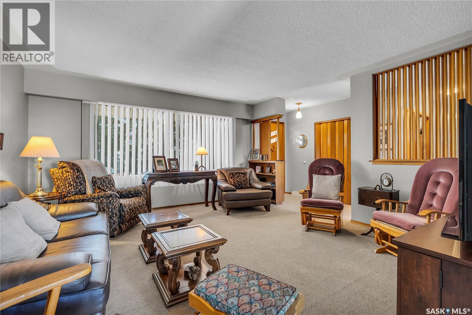 604 King Street, Imperial, SK - Indoor Photo Showing Living Room