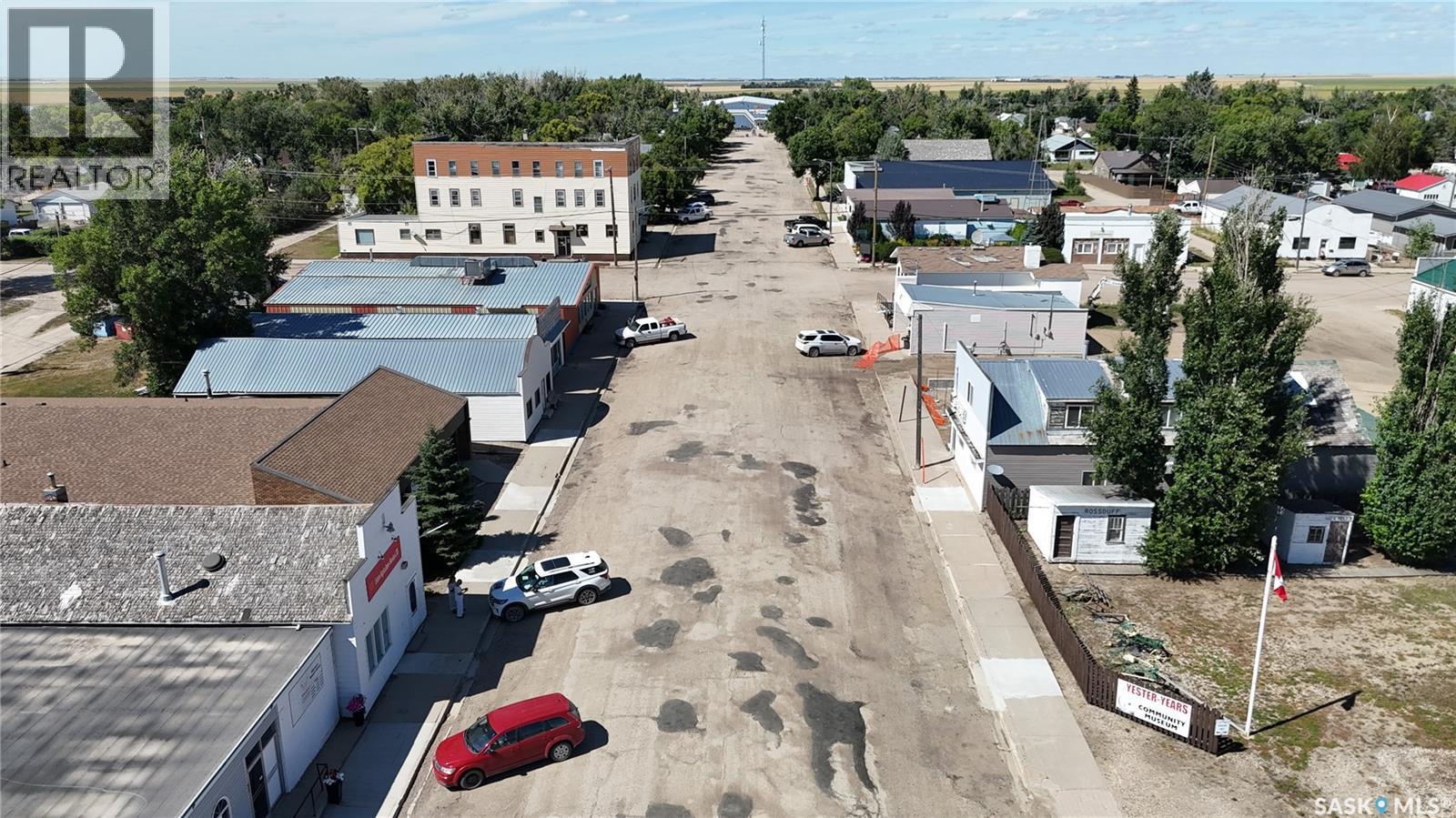 105 Main Street, Dinsmore, SK