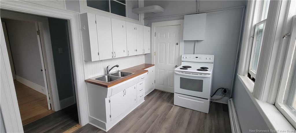 260 Douglas Ave, Saint John, NB - Indoor Photo Showing Kitchen With Double Sink