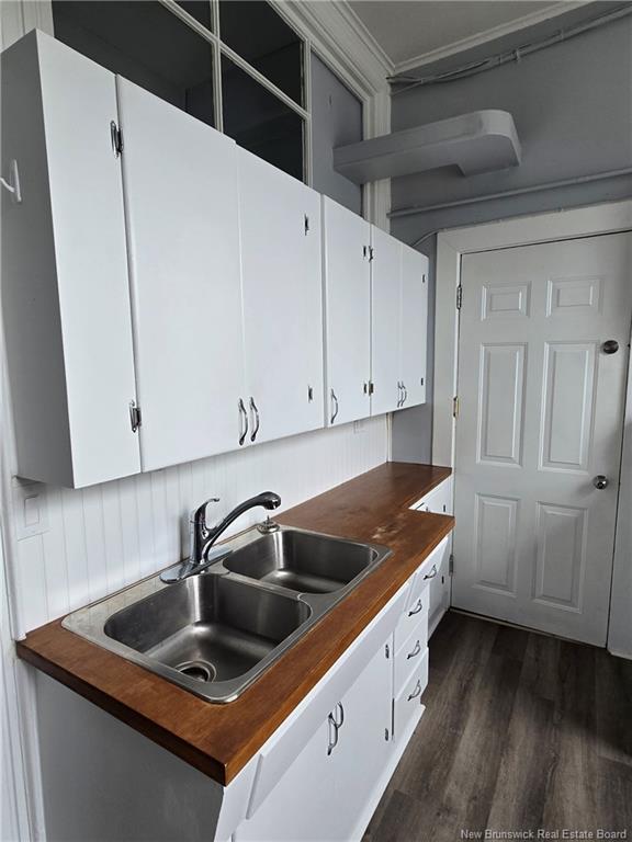 260 Douglas Ave, Saint John, NB - Indoor Photo Showing Kitchen With Double Sink