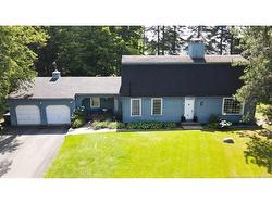 28 Lawson ST Edmundston, NB E3V 1Z4