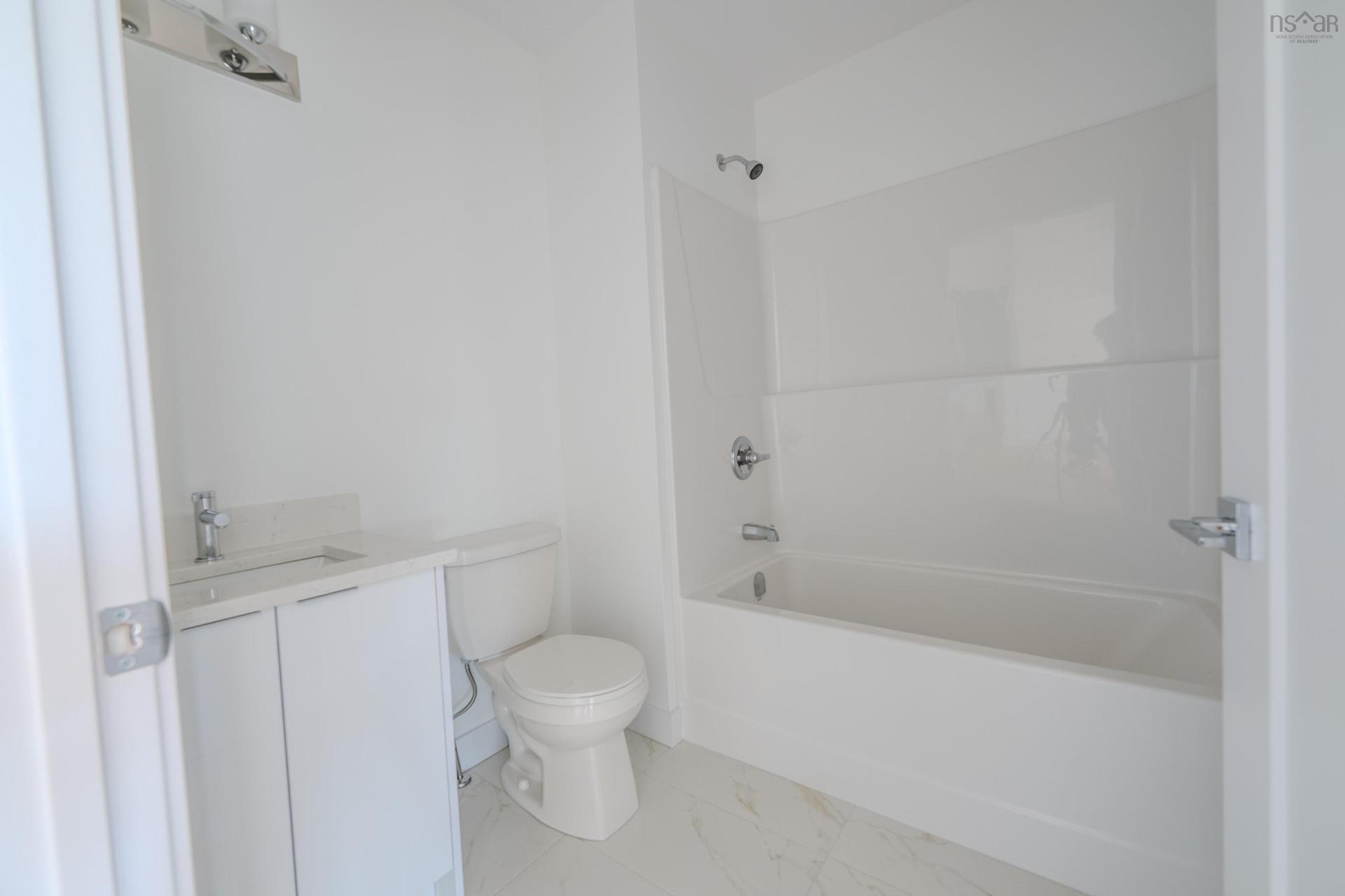143 Brunello Boulevard, Timberlea, NS - Indoor Photo Showing Bathroom