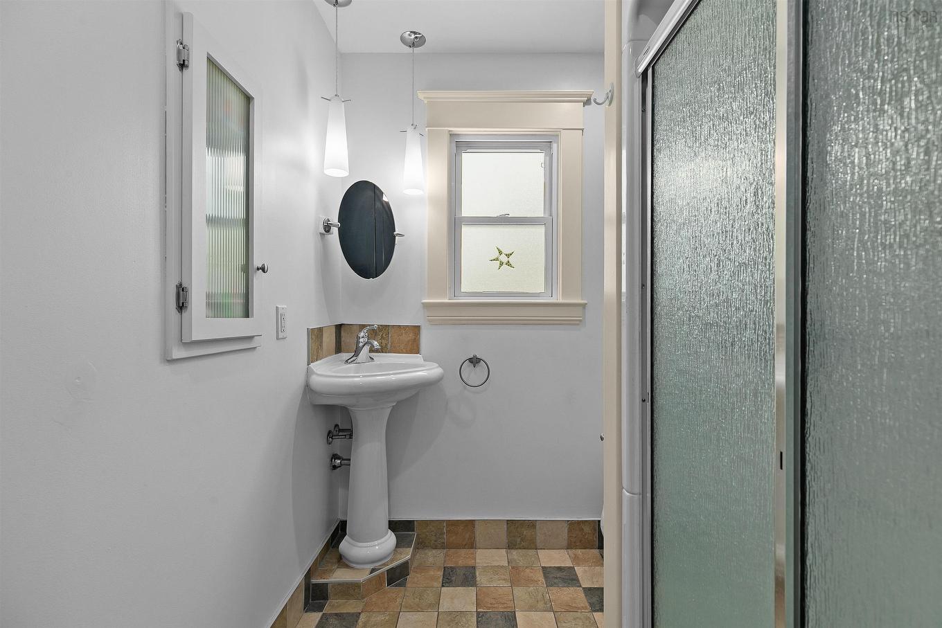1777 Cambridge Street, Halifax, NS - Indoor Photo Showing Bathroom