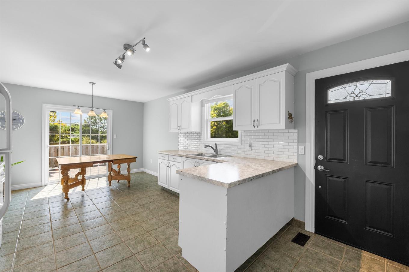 46 Westcomb Crescent, Charlottetown, PE - Indoor Photo Showing Kitchen