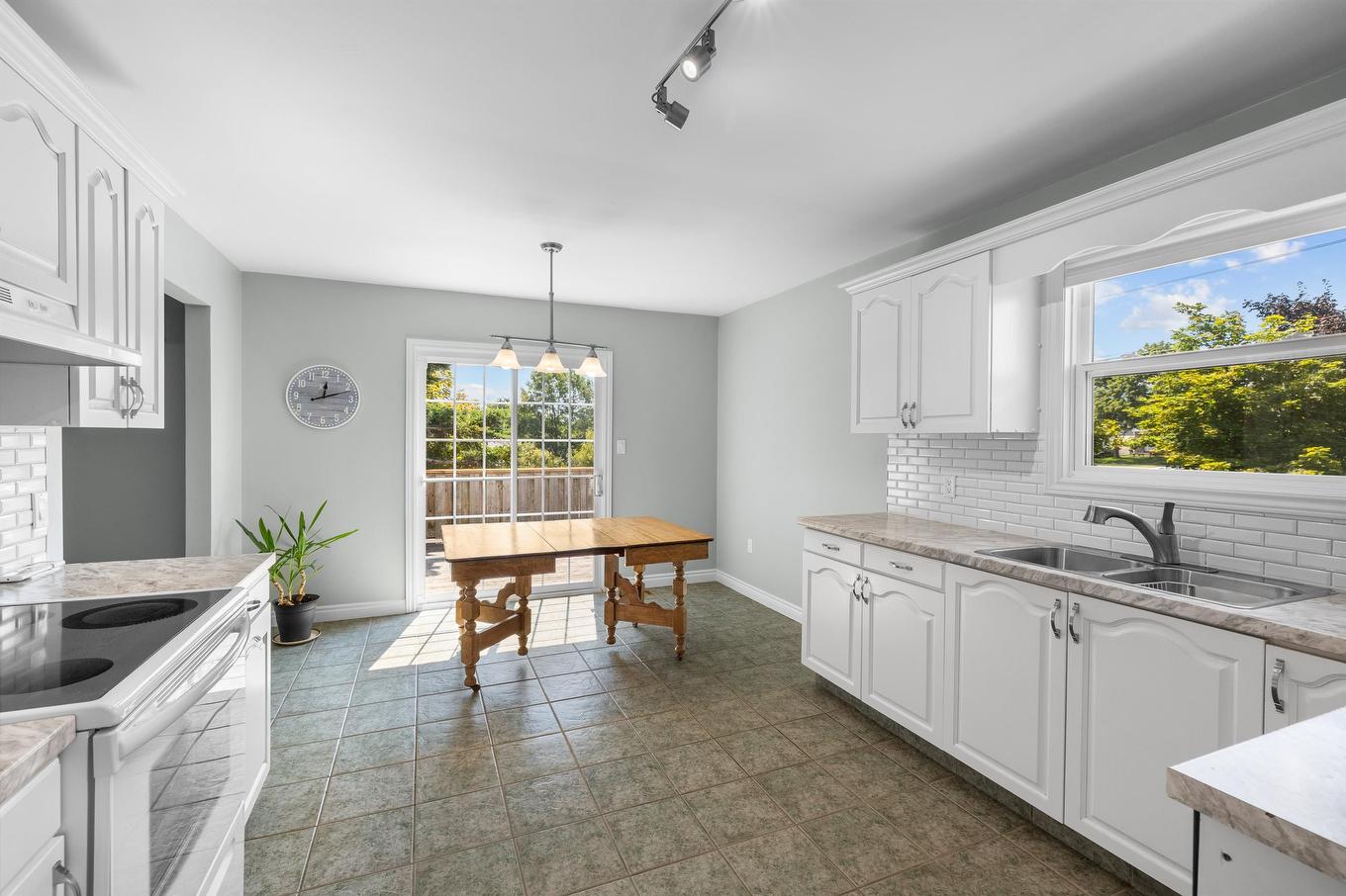 46 Westcomb Crescent, Charlottetown, PE - Indoor Photo Showing Kitchen With Double Sink