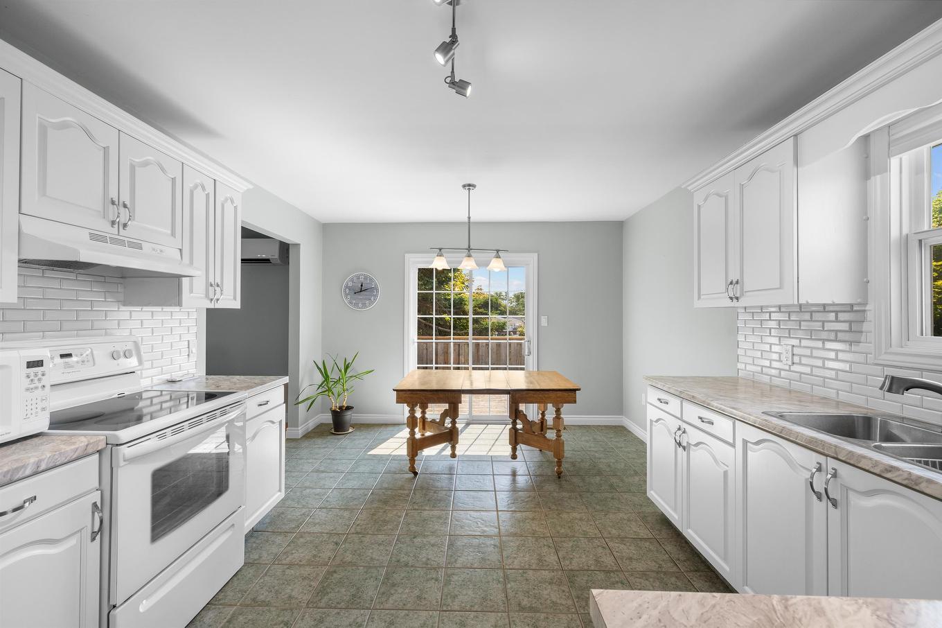 46 Westcomb Crescent, Charlottetown, PE - Indoor Photo Showing Kitchen