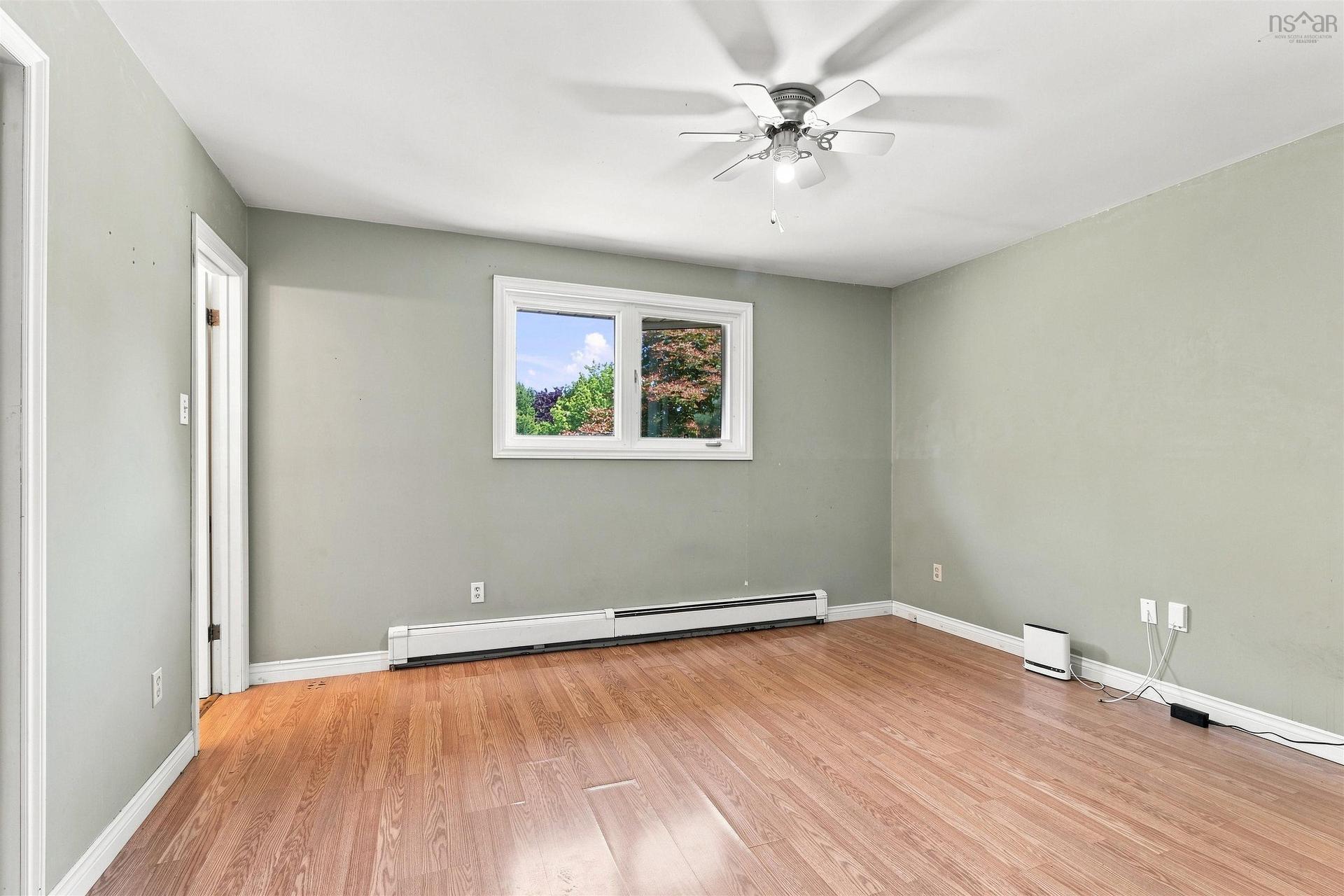 2 Applewood Lane, Dartmouth, NS - Indoor Photo Showing Other Room