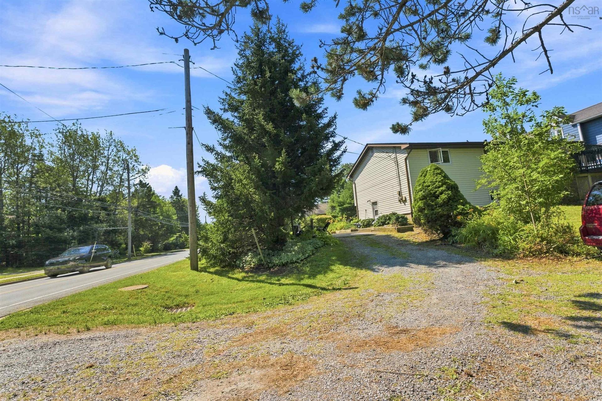 2 Applewood Lane, Dartmouth, NS - Outdoor