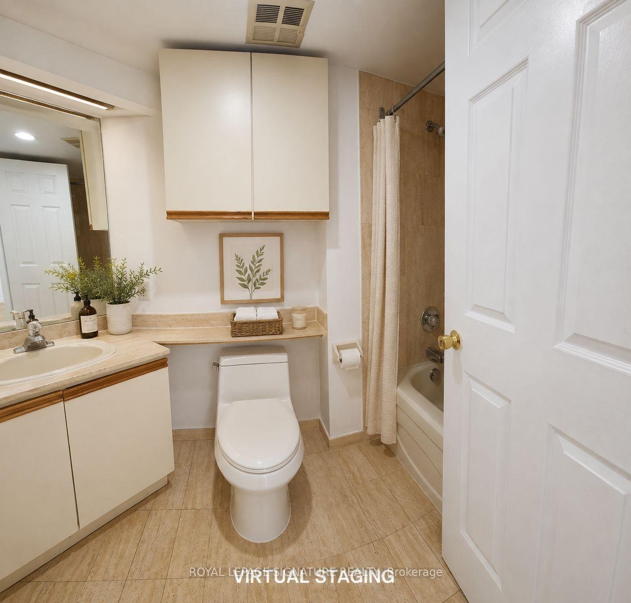 1103-5 Concorde Place, Toronto, ON - Indoor Photo Showing Bathroom