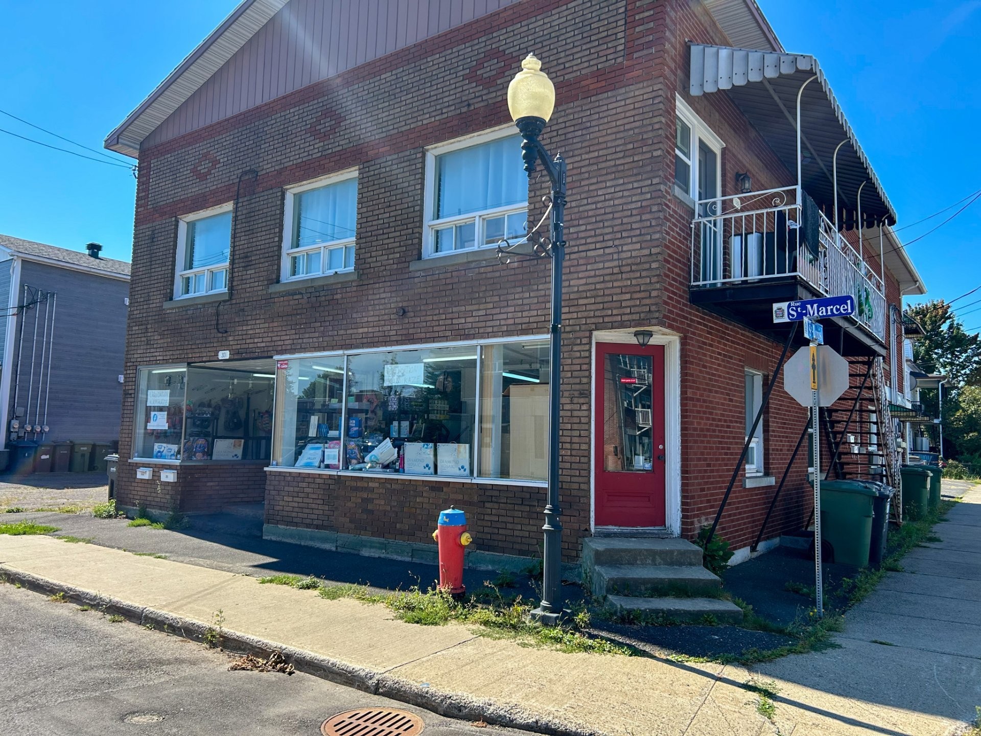 Front of Structure - 301 Rue St-Marcel, Drummondville, QC - Outdoor