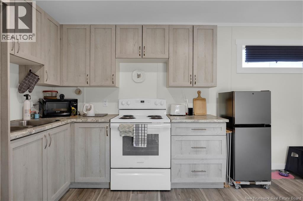 1 Kingfisher Road, Saint John, NB - Indoor Photo Showing Kitchen