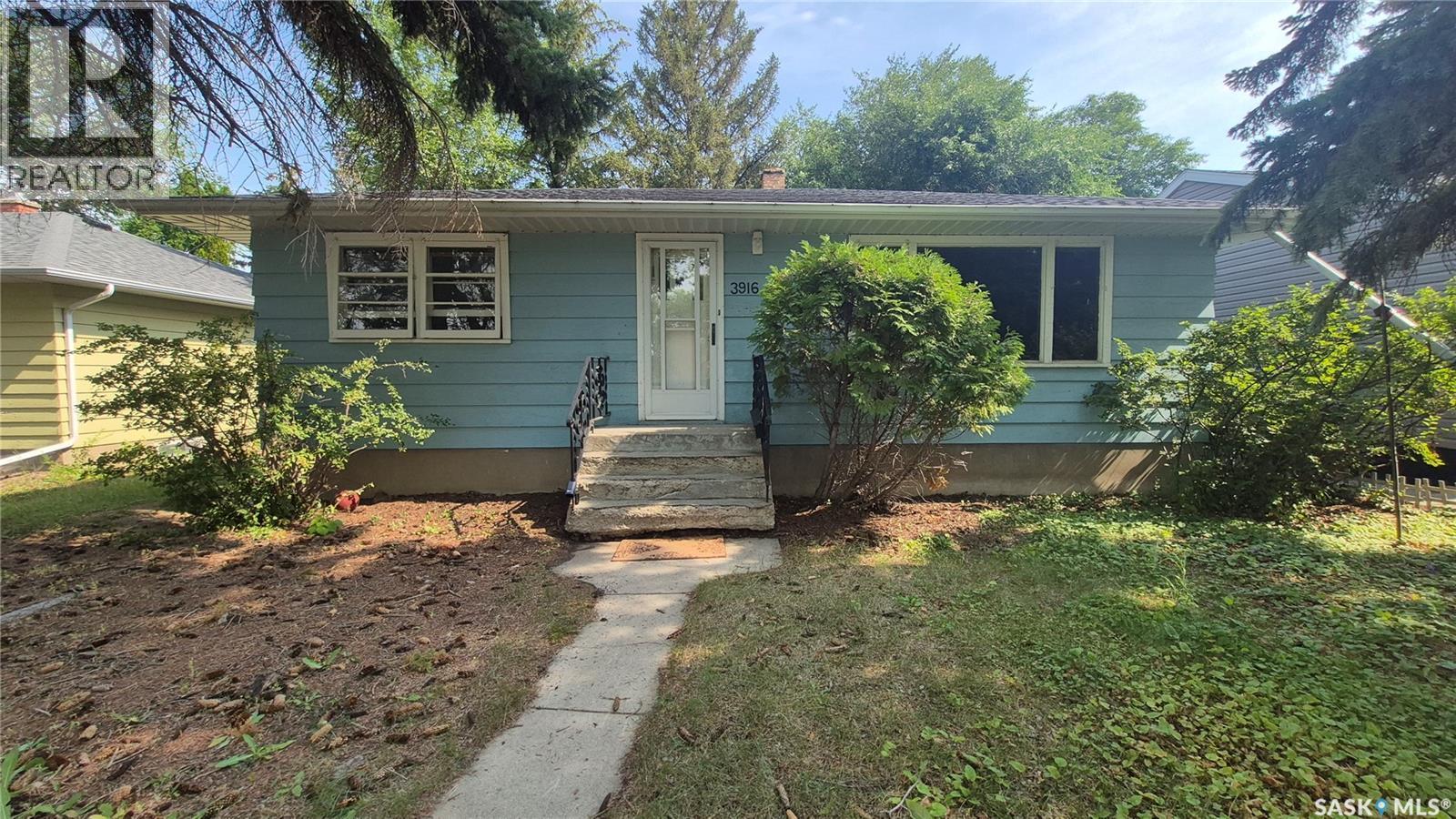 3916 Princess Drive, Regina, SK - Outdoor