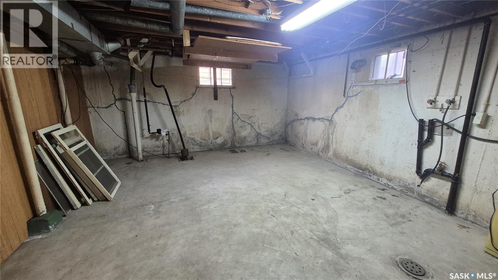 3916 Princess Drive, Regina, SK - Indoor Photo Showing Basement