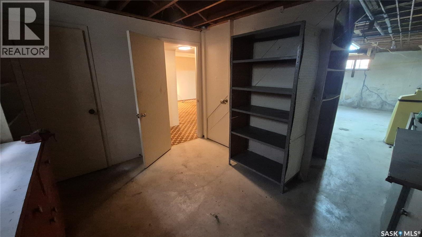 3916 Princess Drive, Regina, SK - Indoor
