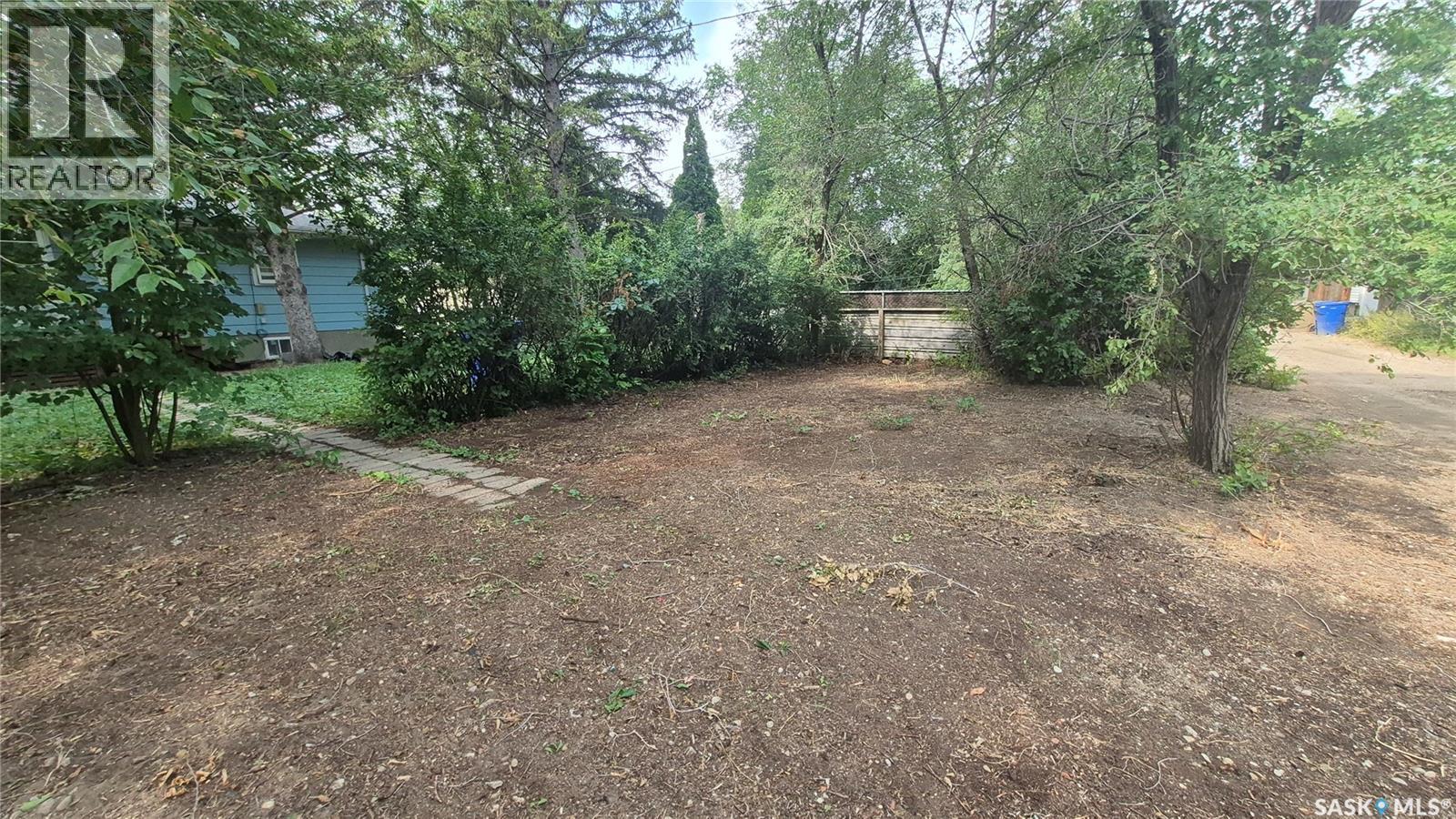 3916 Princess Drive, Regina, SK - Outdoor