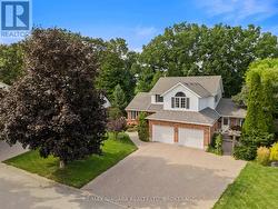 3908 CAROLYNN COURT Lincoln (Lincoln-Jordan/Vineland), ON L0R 2C0