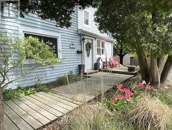 1 JOHN AVENUE Brant, ON N3L 2S8