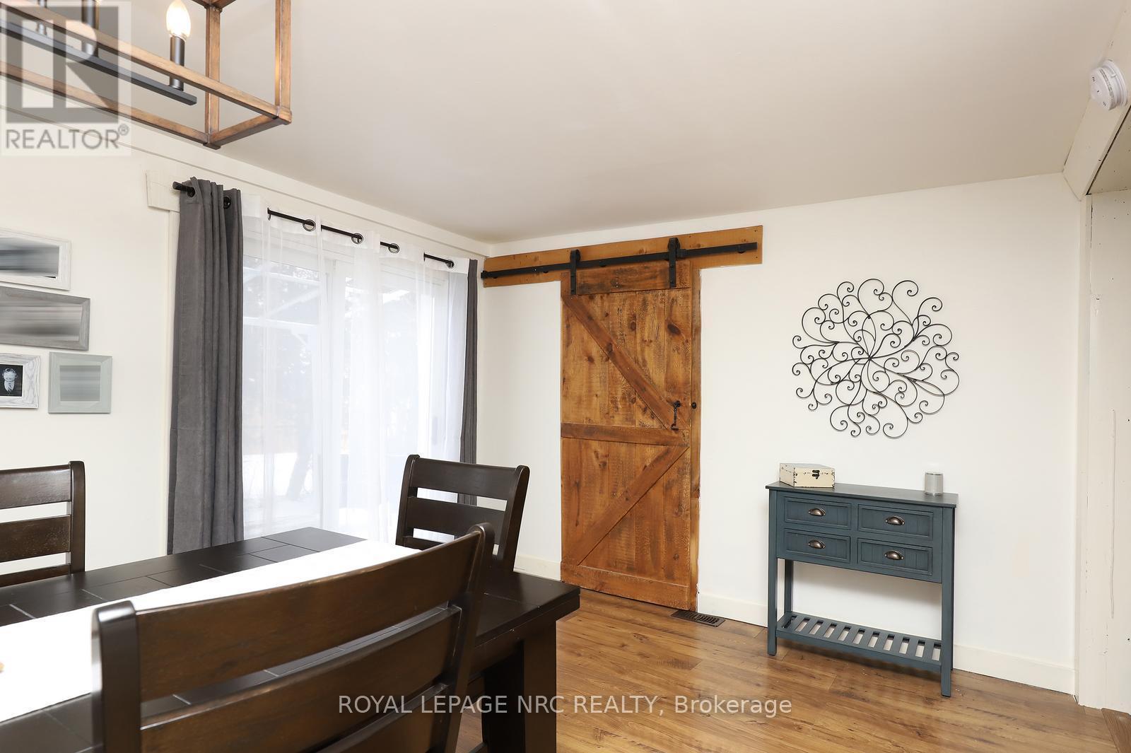 1 John Avenue, Brant, ON - Indoor
