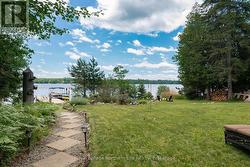 Nice level lakefront - 