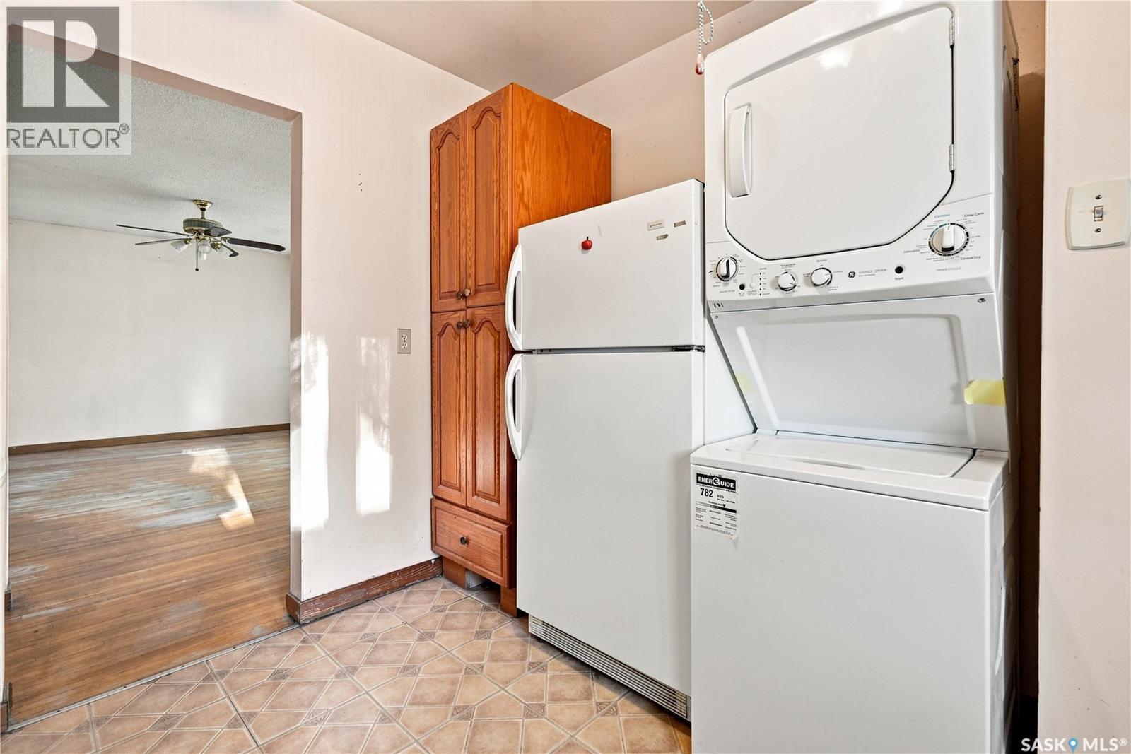 4904 Mckinley Avenue, Regina, SK - Indoor Photo Showing Laundry Room