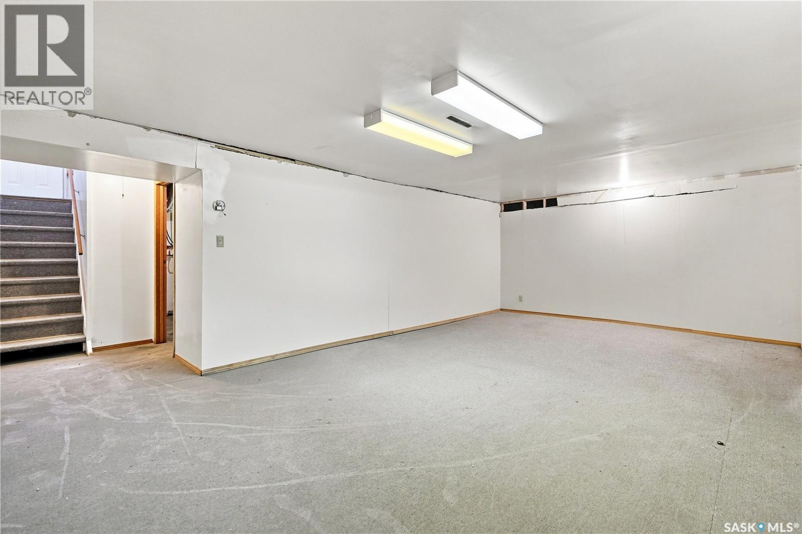 4904 Mckinley Avenue, Regina, SK - Indoor Photo Showing Other Room