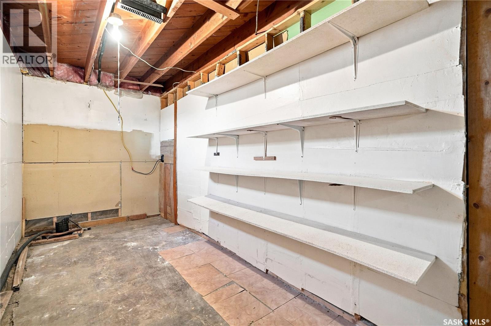 4904 Mckinley Avenue, Regina, SK - Indoor Photo Showing Other Room