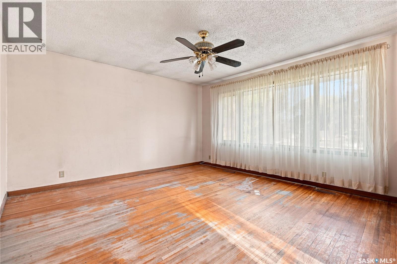 4904 Mckinley Avenue, Regina, SK - Indoor Photo Showing Other Room