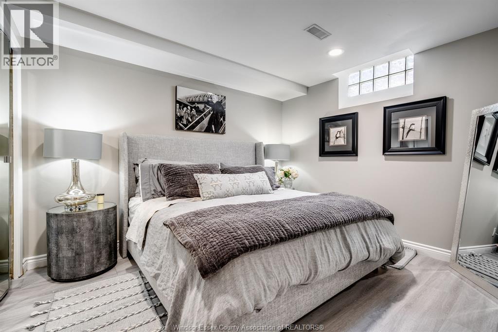 408 Pentilly, Tecumseh, ON - Indoor Photo Showing Bedroom
