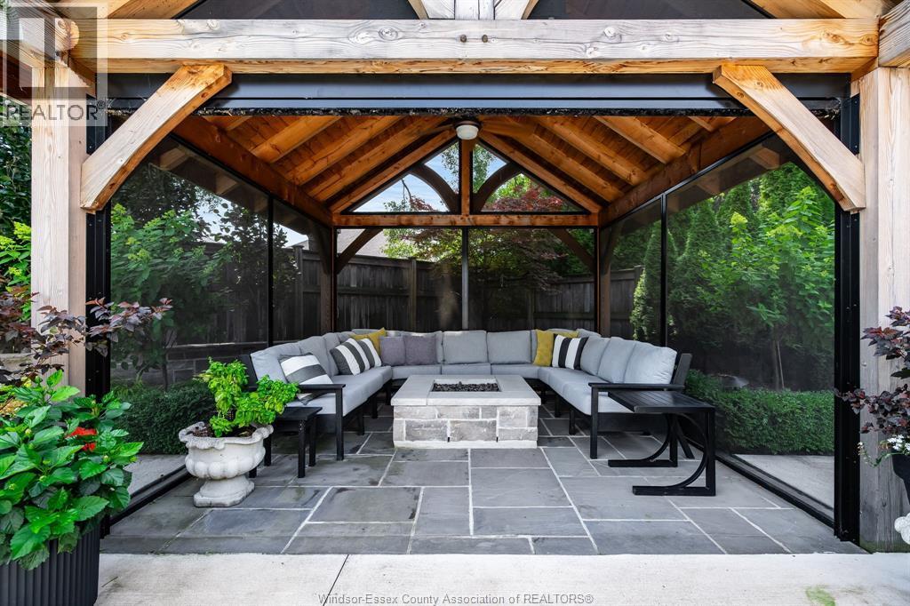 408 Pentilly, Tecumseh, ON - Outdoor
