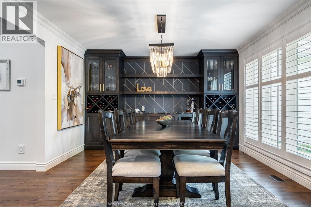 408 Pentilly, Tecumseh, ON - Indoor Photo Showing Dining Room