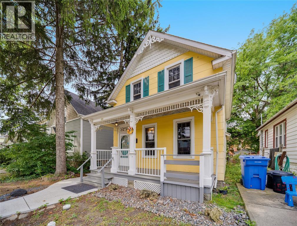 211 Cameron, Windsor, ON - Outdoor With Deck Patio Veranda