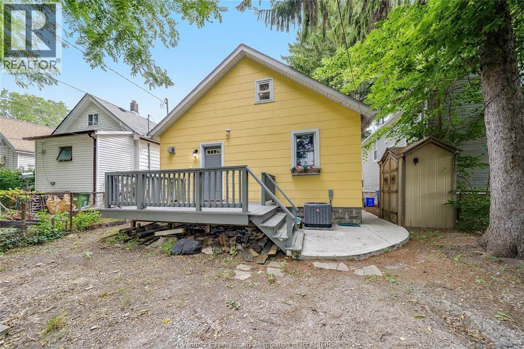 211 Cameron, Windsor, ON - Outdoor With Deck Patio Veranda