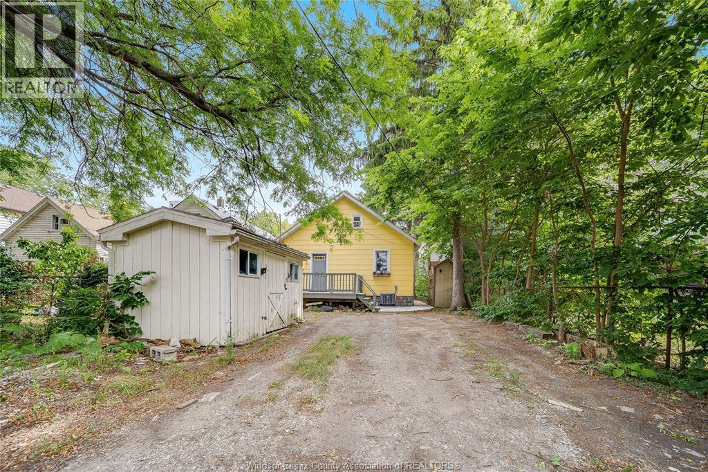 211 Cameron, Windsor, ON - Outdoor
