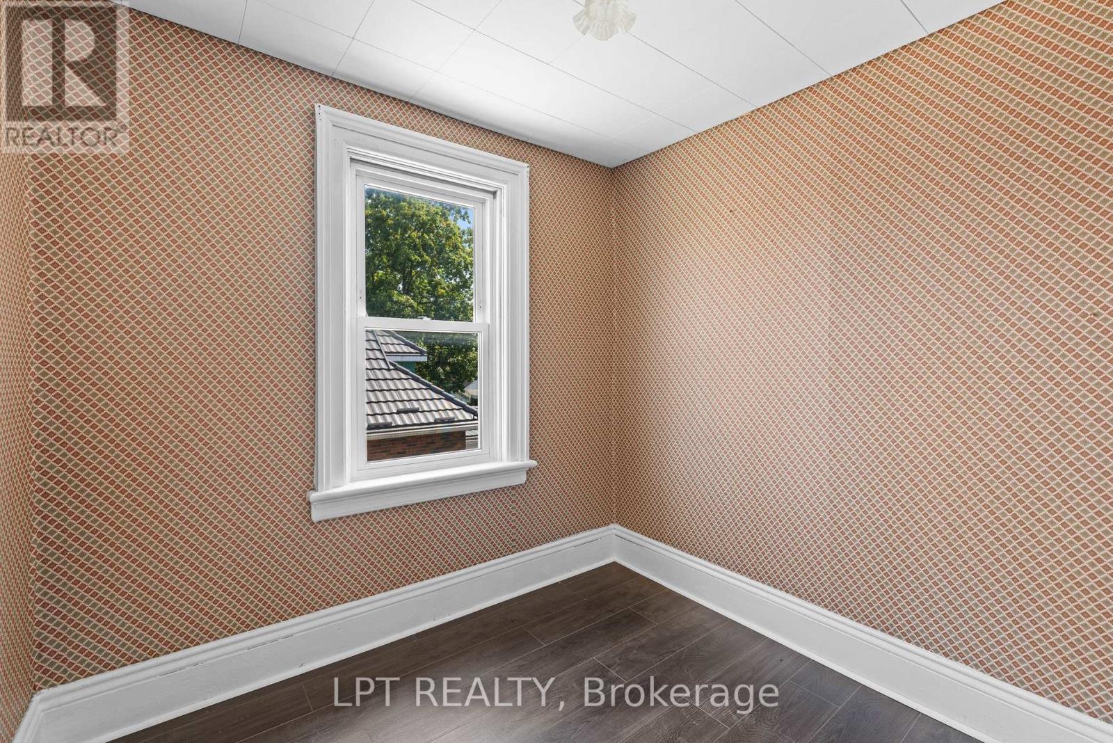 52 Parkside Drive E, Barrie, ON - Photo Showing Other Room
