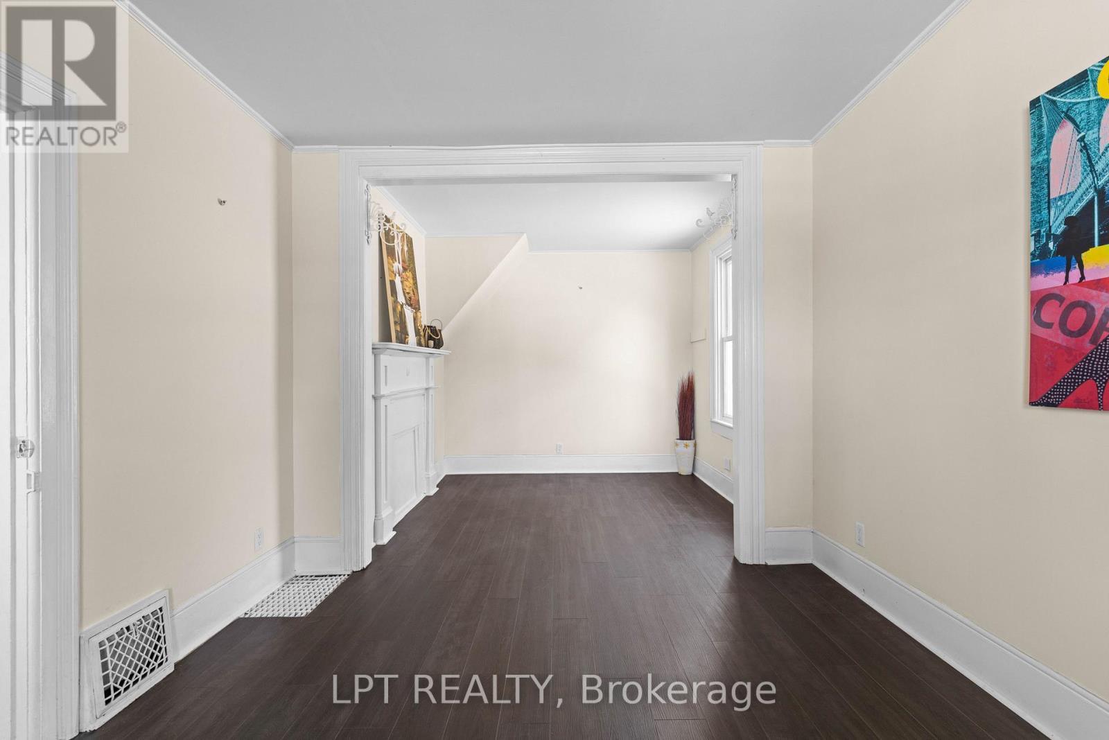 52 Parkside Drive E, Barrie, ON - Indoor Photo Showing Other Room