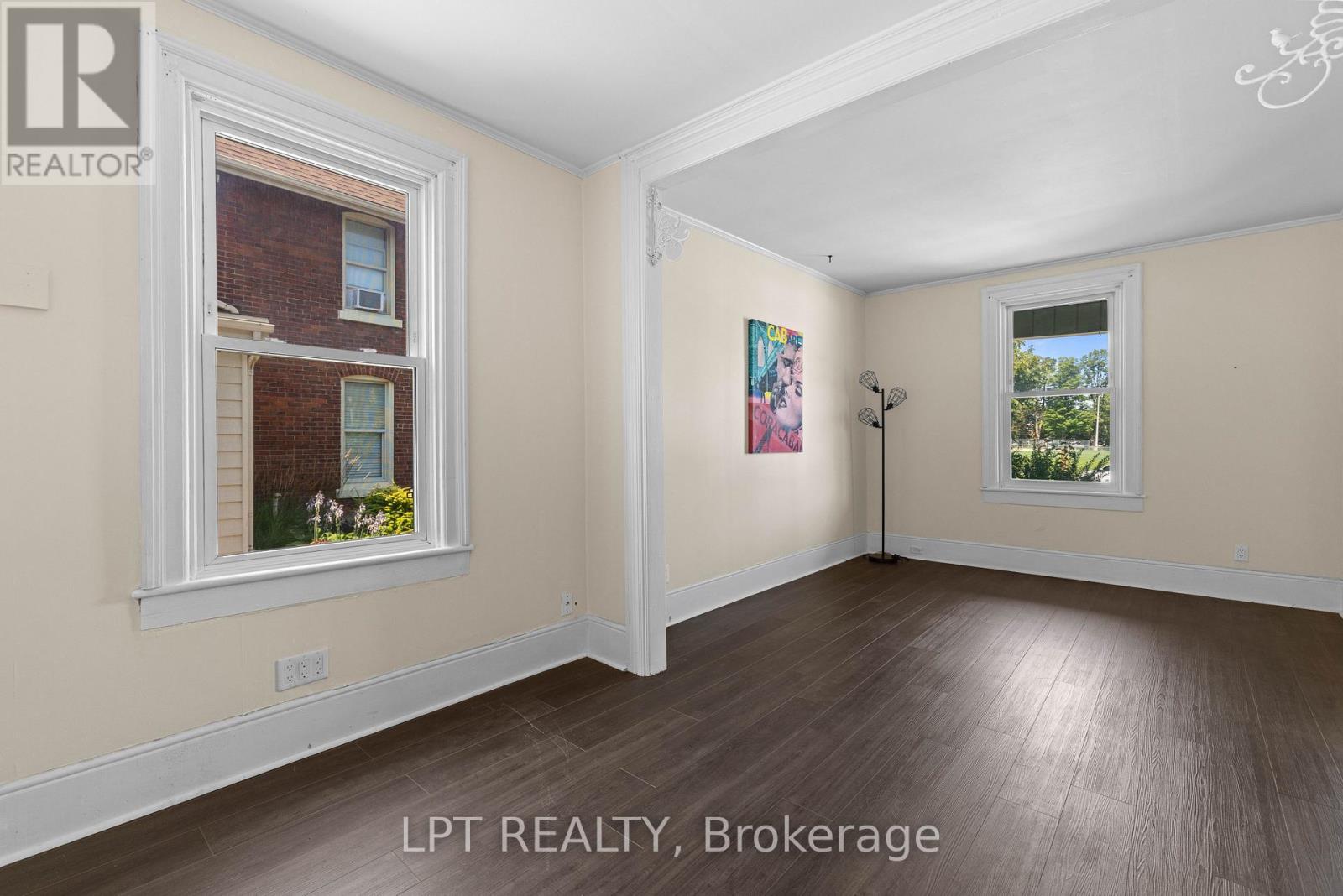 52 Parkside Drive E, Barrie, ON - Indoor Photo Showing Other Room