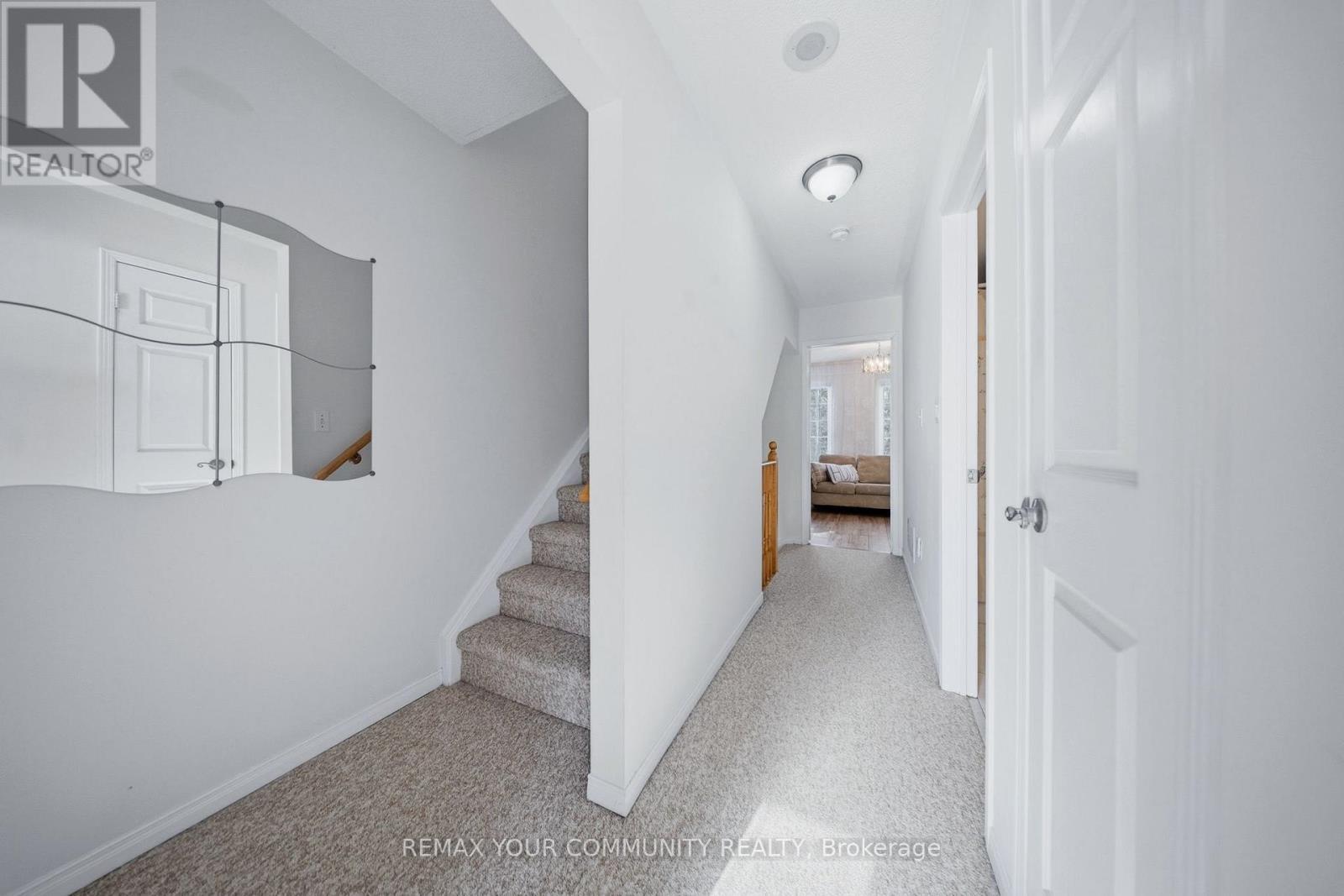 11 - 210 Manitoba Street, Toronto, ON - Indoor Photo Showing Other Room