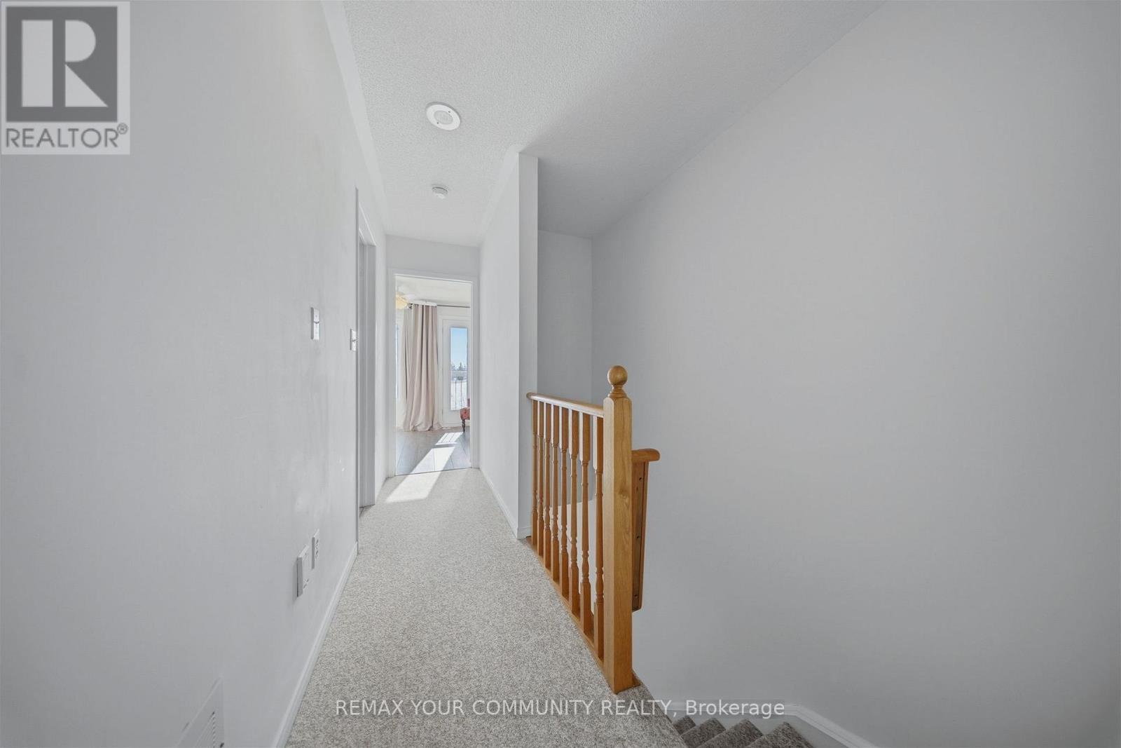 11 - 210 Manitoba Street, Toronto, ON - Indoor Photo Showing Other Room