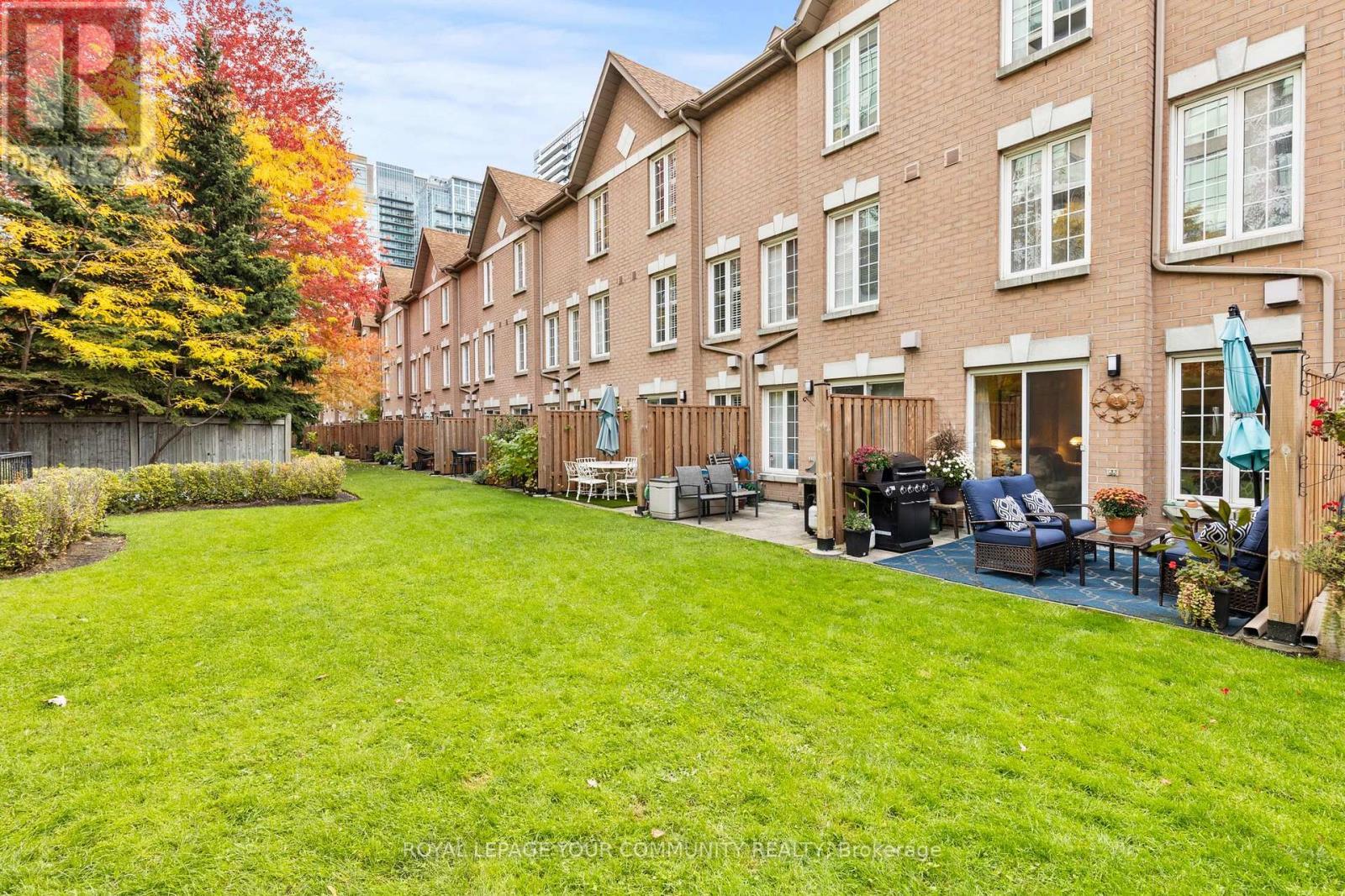 11 - 210 Manitoba Street, Toronto, ON - Outdoor