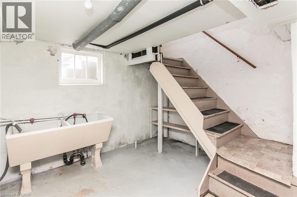 64 Simeon Street, Kitchener, ON - Indoor Photo Showing Other Room