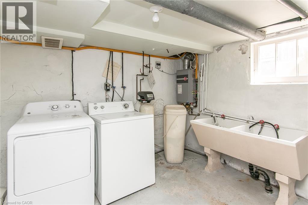 64 Simeon Street, Kitchener, ON - Indoor Photo Showing Laundry Room